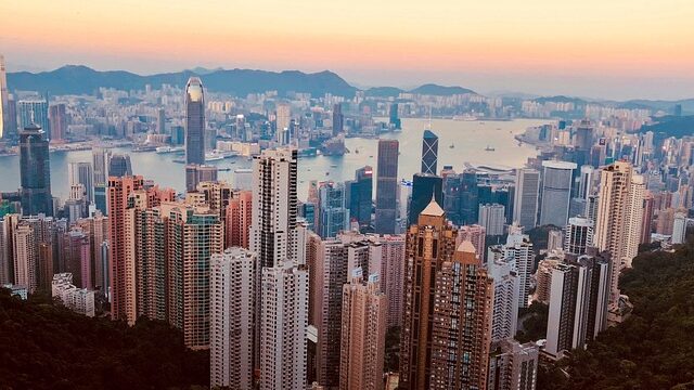 (23施政報告-留学相关) 学生留学香港在学期间可以兼职工作增加香港收入!